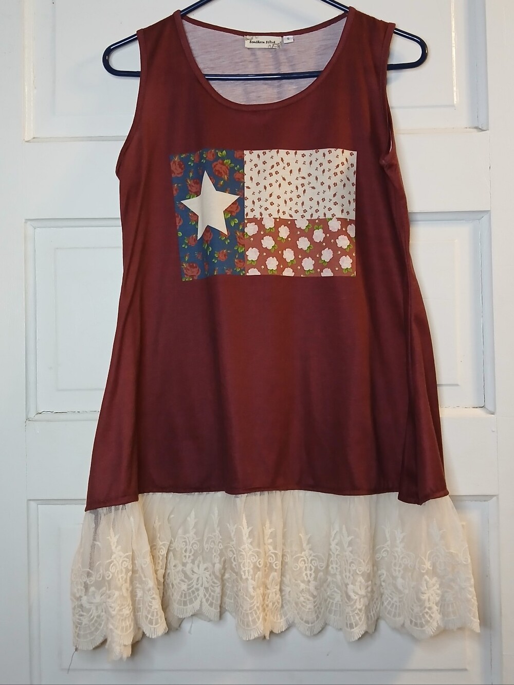 Southern Stitch Floral Texas Flag Lace Hem Sleeveless Tunic Top Size Small Boho